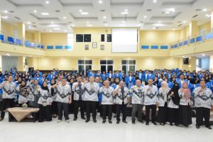 193 Mahasiswa FEB UPGRIP Gelar Pelatihan Penulisan Skripsi