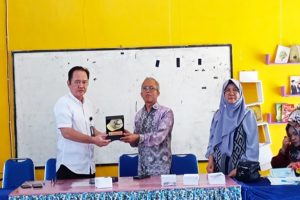 Prodi Teknik Elektro Fakultas Teknik dan Informatika UPGRIP Lakukan PkM di SMAN 1 Jejawi