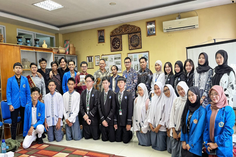 Dosen, Mahasiswa dan Alumni UPGRIP Tulis Sejarah Lokal