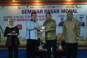 Kuliah Umum di UBD: OJK Dorong Gen Z Sumsel Jadi Garda Depan Literasi Keuangan dan Investasi Legal