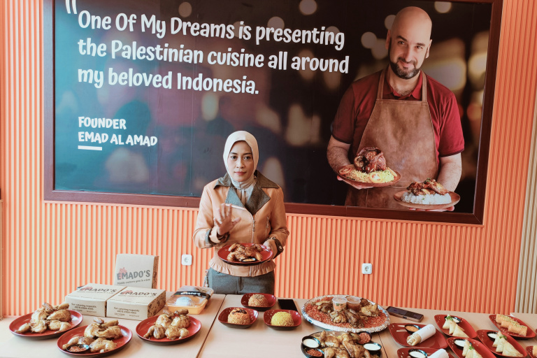 Racikan Chef Palestina Hadir di Palembang: Emado’s Sajikan Autentiknya Rasa Timur Tengah