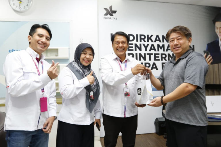 Hari Pelanggan Nasional 2025 XLSMART Apresiasi Pelanggan dengan Ragam Program Khusus Berbasis Poin dan Kejutan Spesial