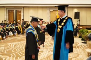Sekjen Kemendikti Saintek Hadiri Wisuda UPGRIP, Tegaskan Dukungan Pemerintah untuk Kampus Unggulan