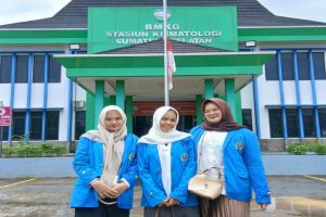Mahasiswa Geografi UPGRI Palembang Belajar Langsung Ilmu Cuaca dan Iklim di BMKG Sumsel