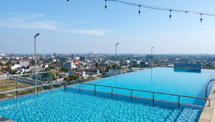 Segarkan Hari dengan Aktifitas Sehat Bersama Keluarga: Salatin Hotel Palembang Luncurkan Paket Berenang Eksklusif Hanya Rp125.000