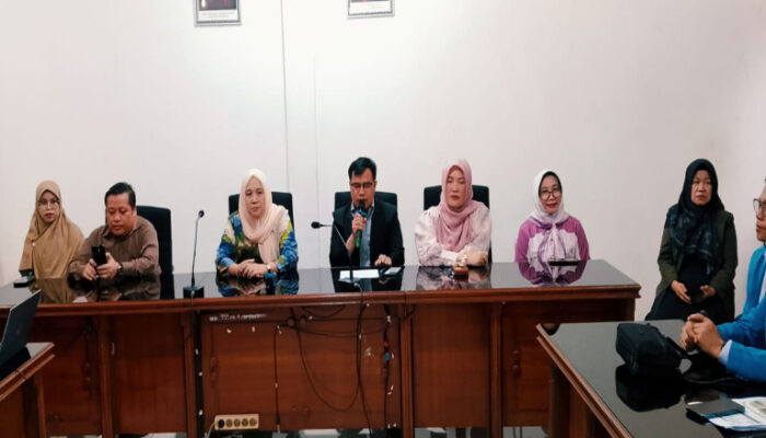 Pascasarjana UPGRIP Perkuat Budaya Riset Berkualitas, Mahasiswa Magister Paparkan Hasil Penelitian Tesis