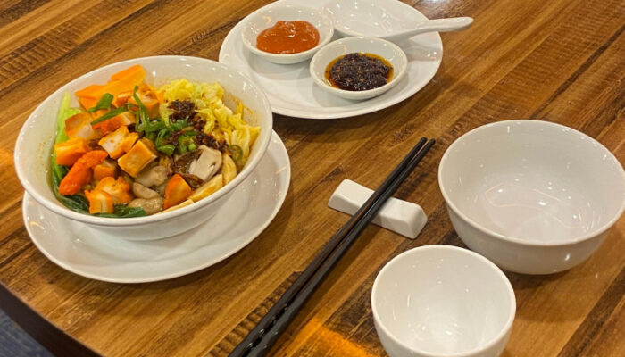 Mau Lihat Langsung Lamien Dibuat Chef? Catat Tanggal di Emperor Restaurant ASTON Palembang