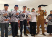 Bukman Lian, Ketua PGRI Sumsel Launching Program Pelatihan AI dan Coding bagi Guru SD, SMP/MTs, SMA/SMK/MA se-Sumatera Selatan di Kabupaten Lahat