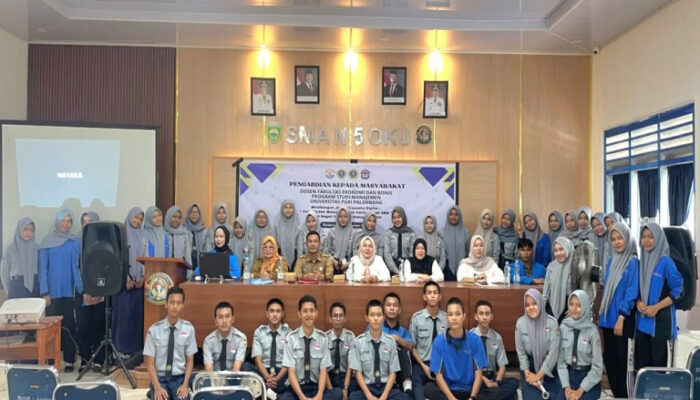 Dosen Prodi Manajemen FEB UPGRIP Laksanakan PkM di SMA Negeri 5 Baturaja, Dorong Siswa Bangun Bisnis Online Sejak SMA